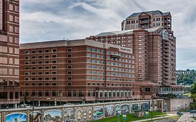 Embassy Suites by Hilton Cincinnati Rivercenter